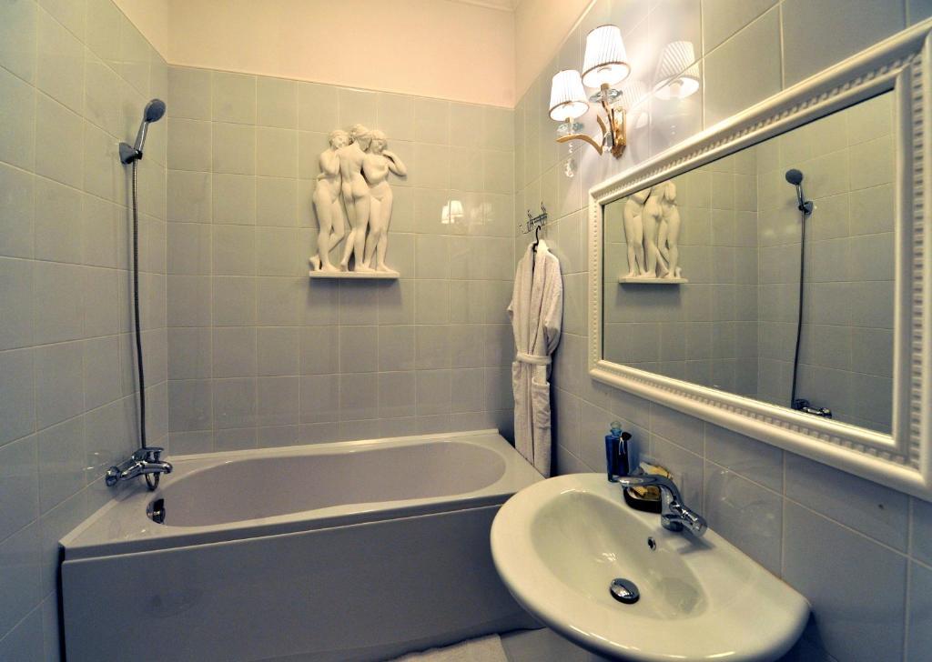 אודסה Queen Valery Hotel חדר תמונה