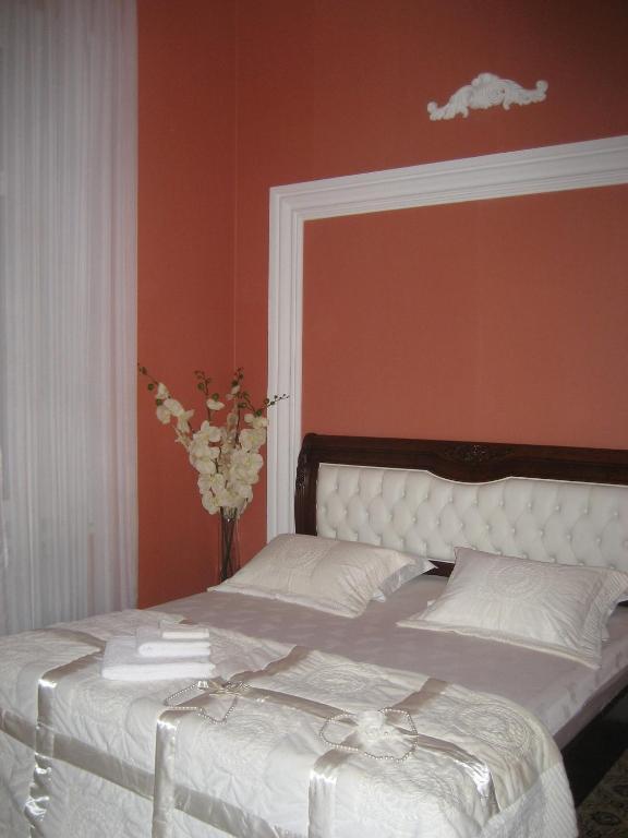 אודסה Queen Valery Hotel מראה חיצוני תמונה