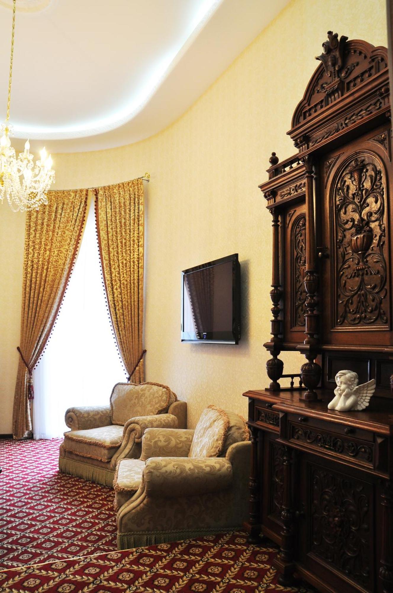 אודסה Queen Valery Hotel מראה חיצוני תמונה