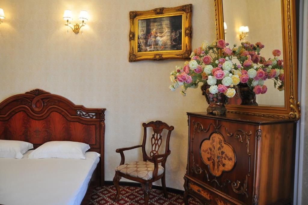 אודסה Queen Valery Hotel חדר תמונה